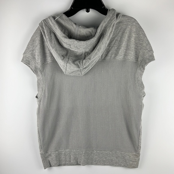 Yogalicious Hoodie Sz: Small - Picture 2 of 6